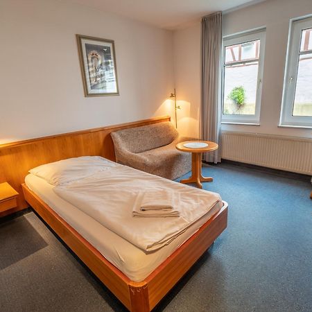 Hotel Pflum Mit Gaestehaus Nuertingen Dış mekan fotoğraf